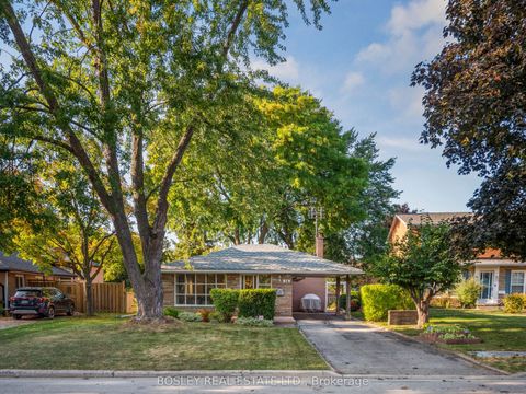 Photo of 54 Drysdale Crescent, Toronto, ON M2H 1M8 (MLS # C12419865)