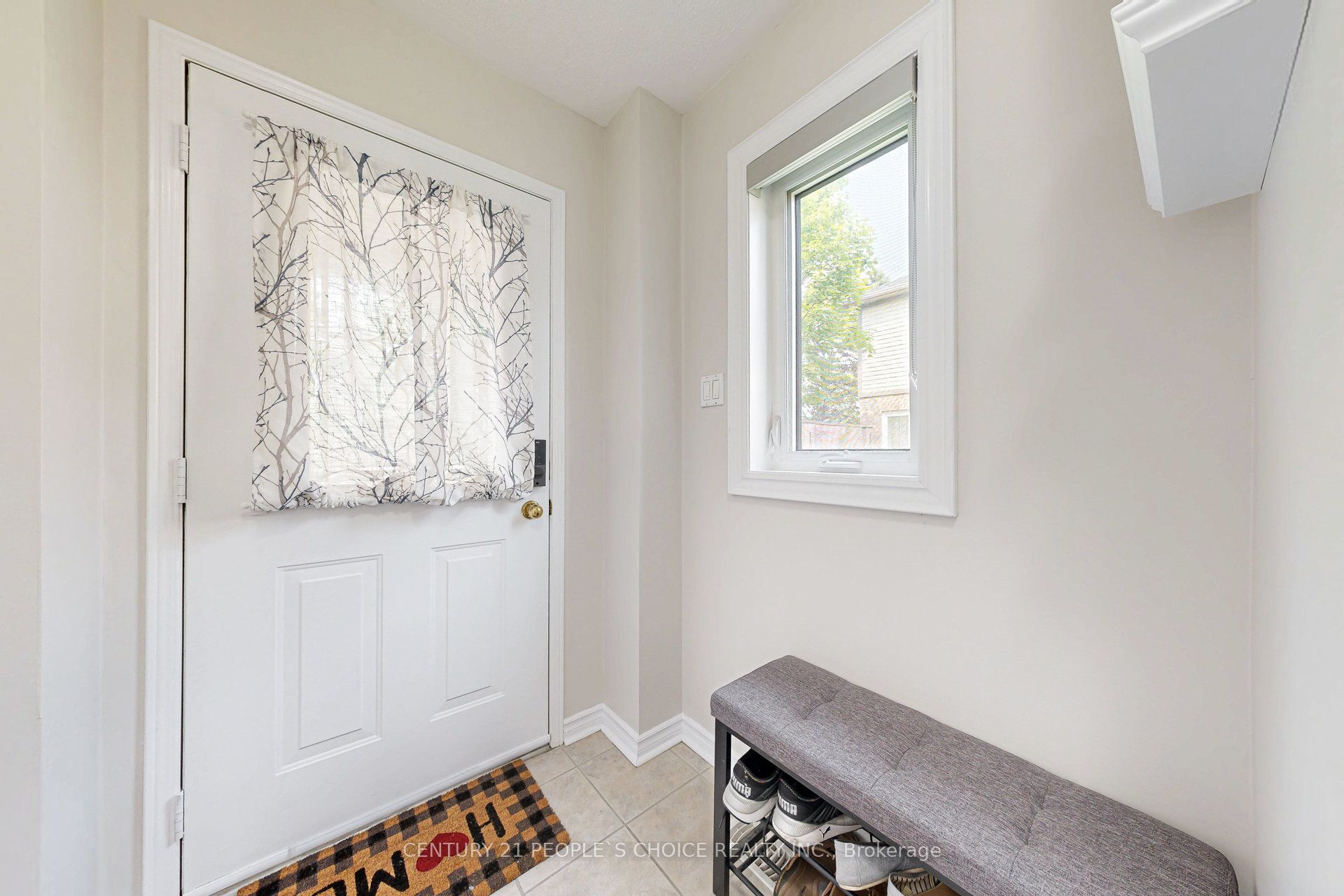 5255 Guildwood Way 1