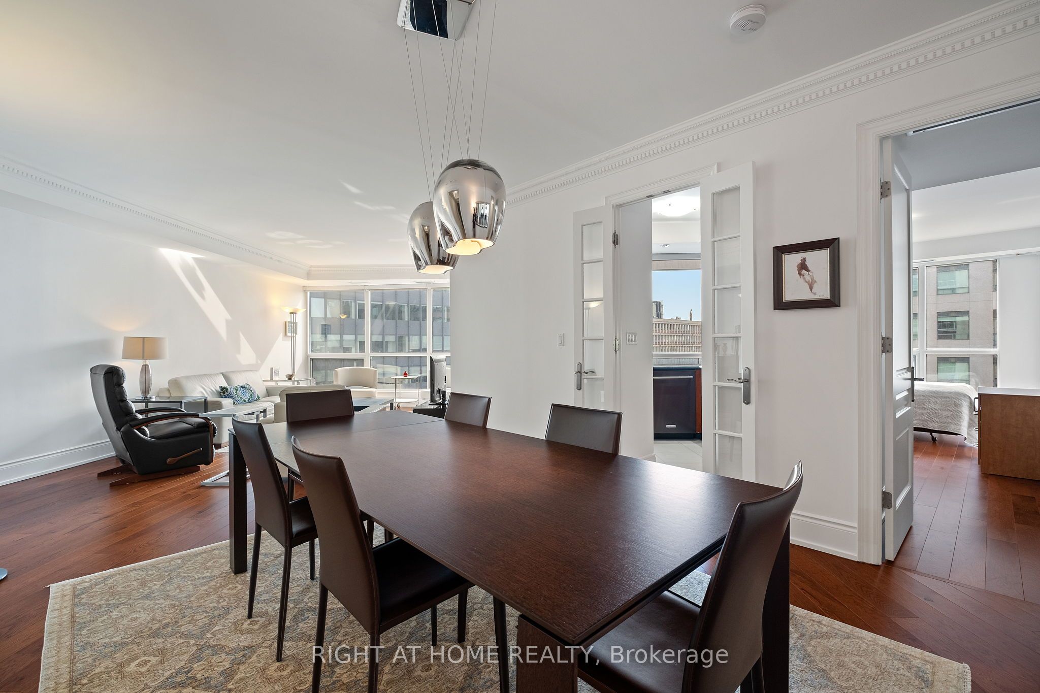 10 Bellair Street 1104