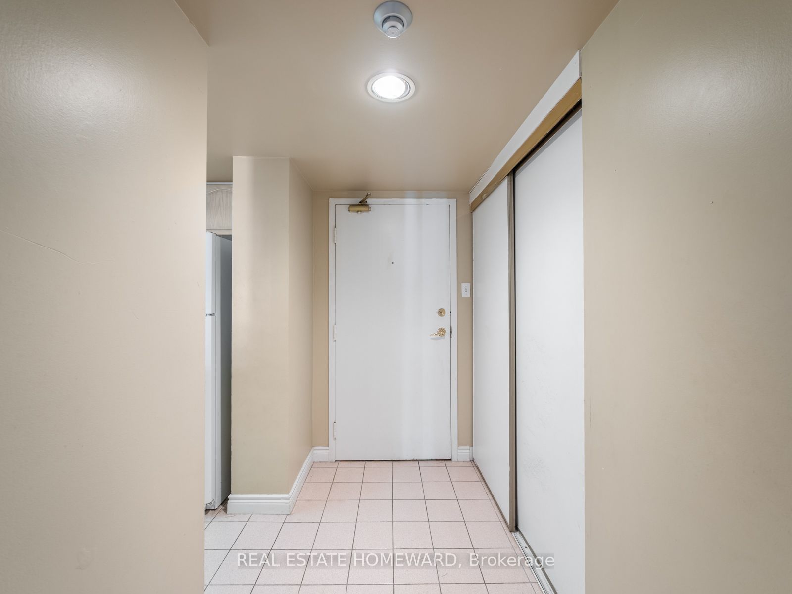 1091 Kingston Road 624