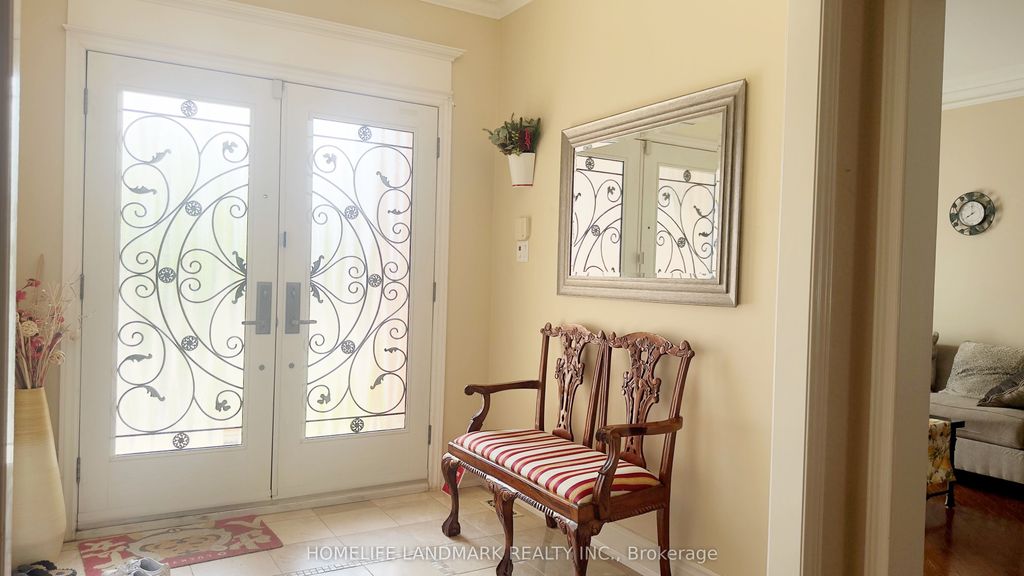 Photo of 136 Worth Boulevard, Vaughan, ON L4J 7V5 (MLS # N13140402)