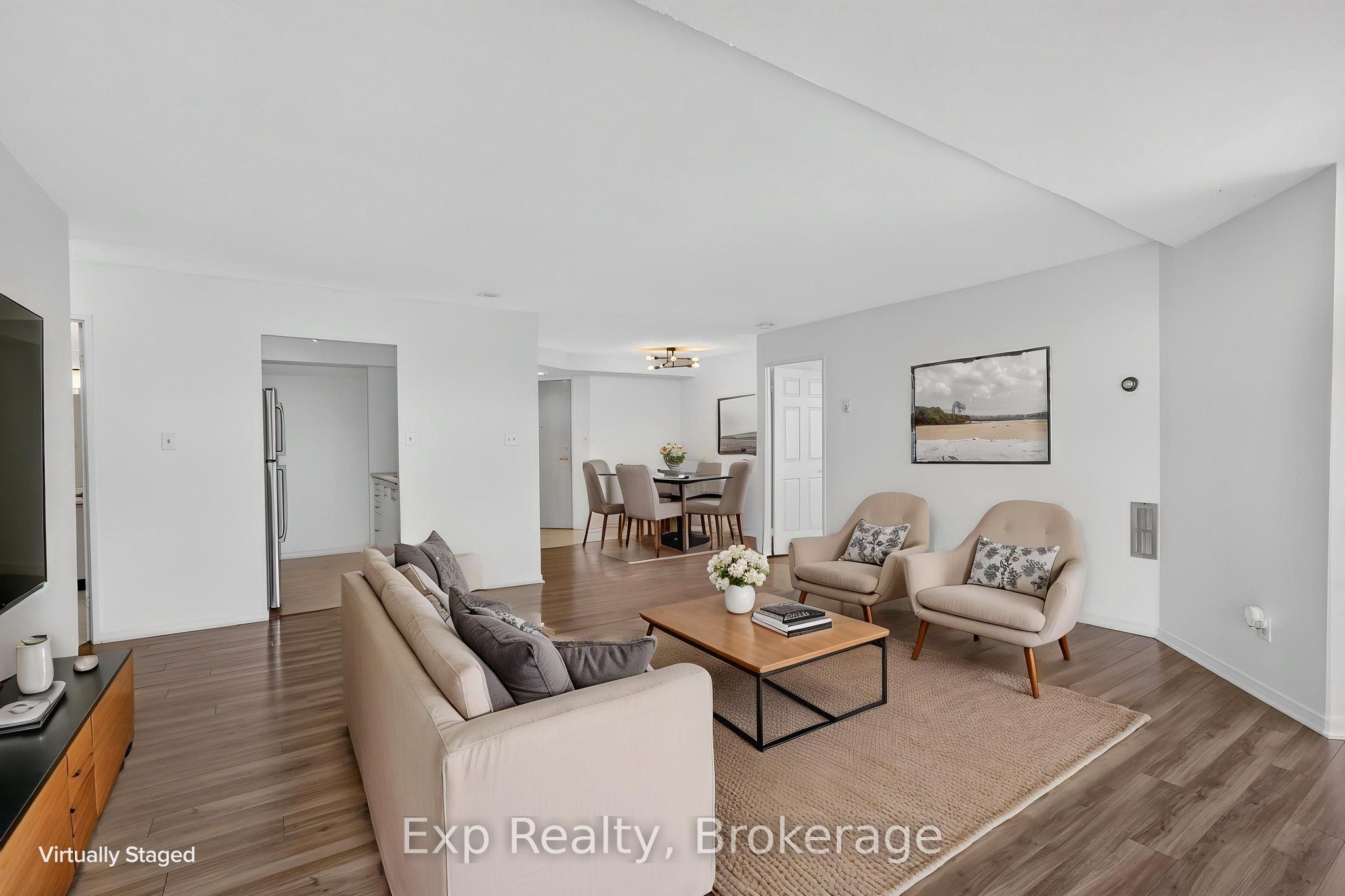 Photo 1 of 34 — 344 Front Street 305, Belleville, ON K8N 5M4