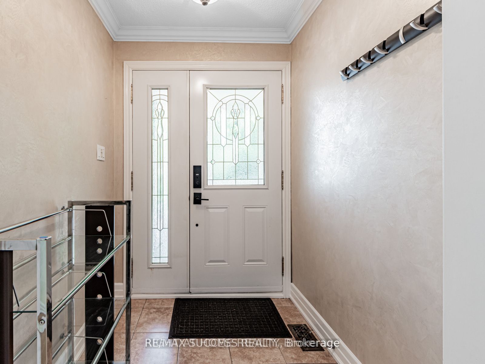 7 Point O'Woods Drive