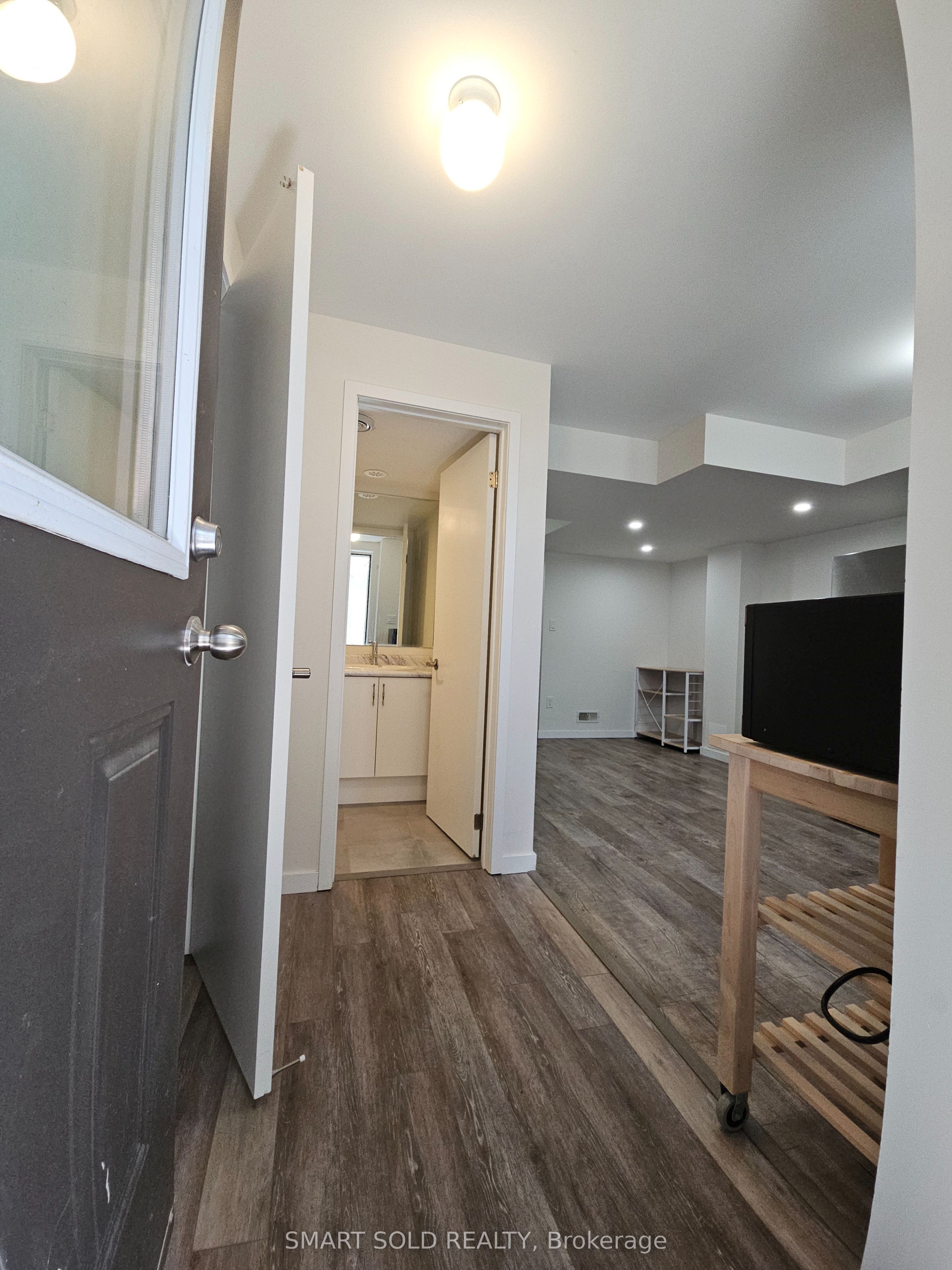 38 Wuhan Lane #Lower
