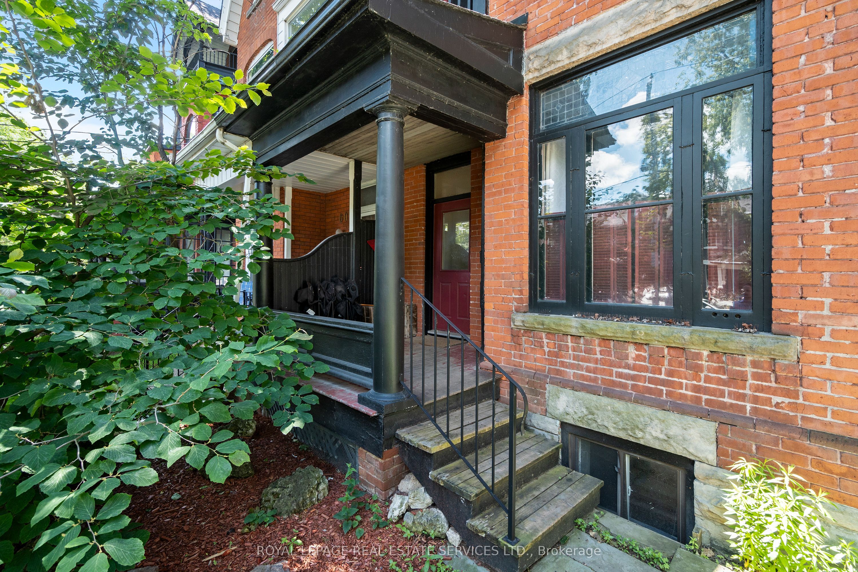 62 Lakeview Avenue