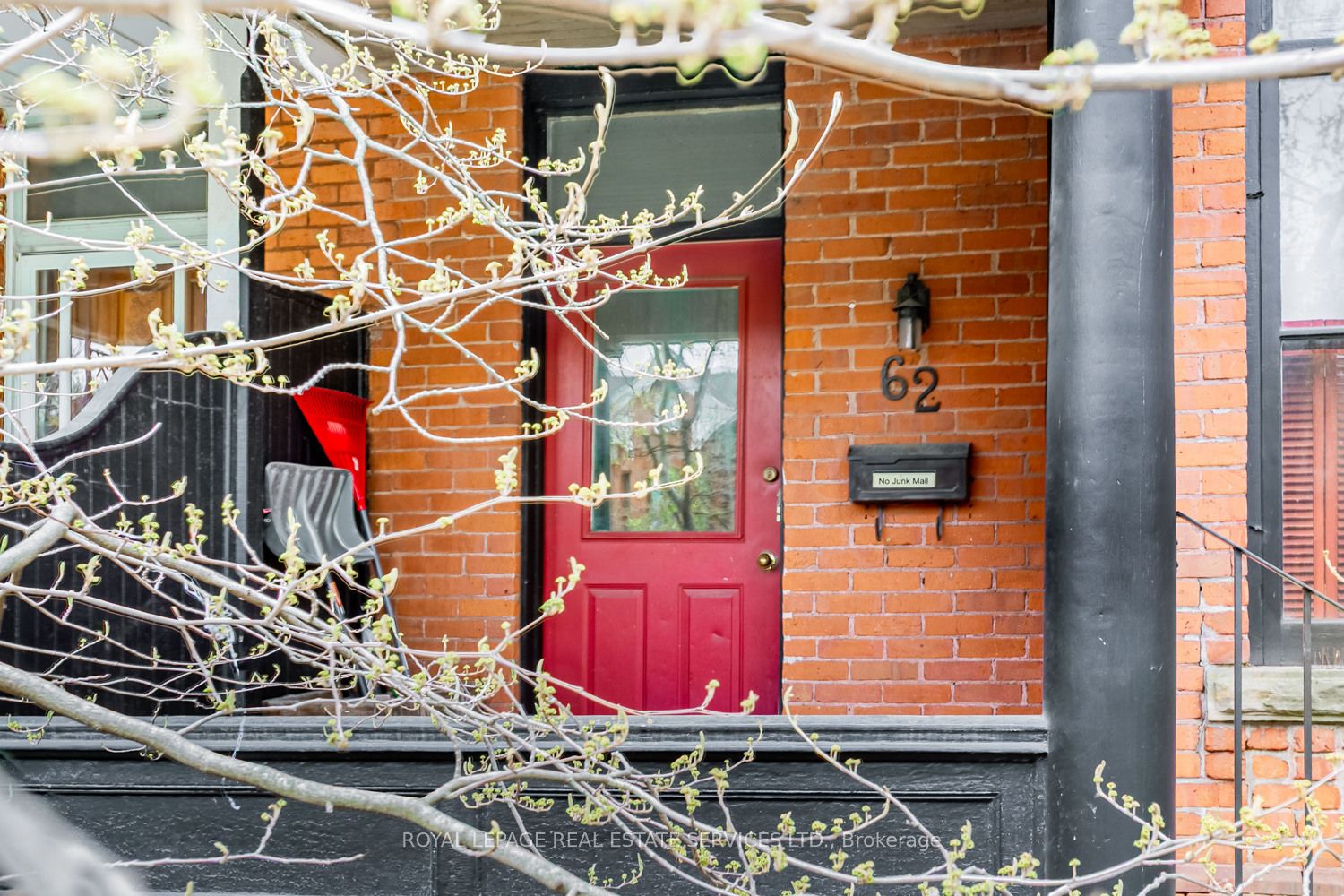 62 Lakeview Avenue