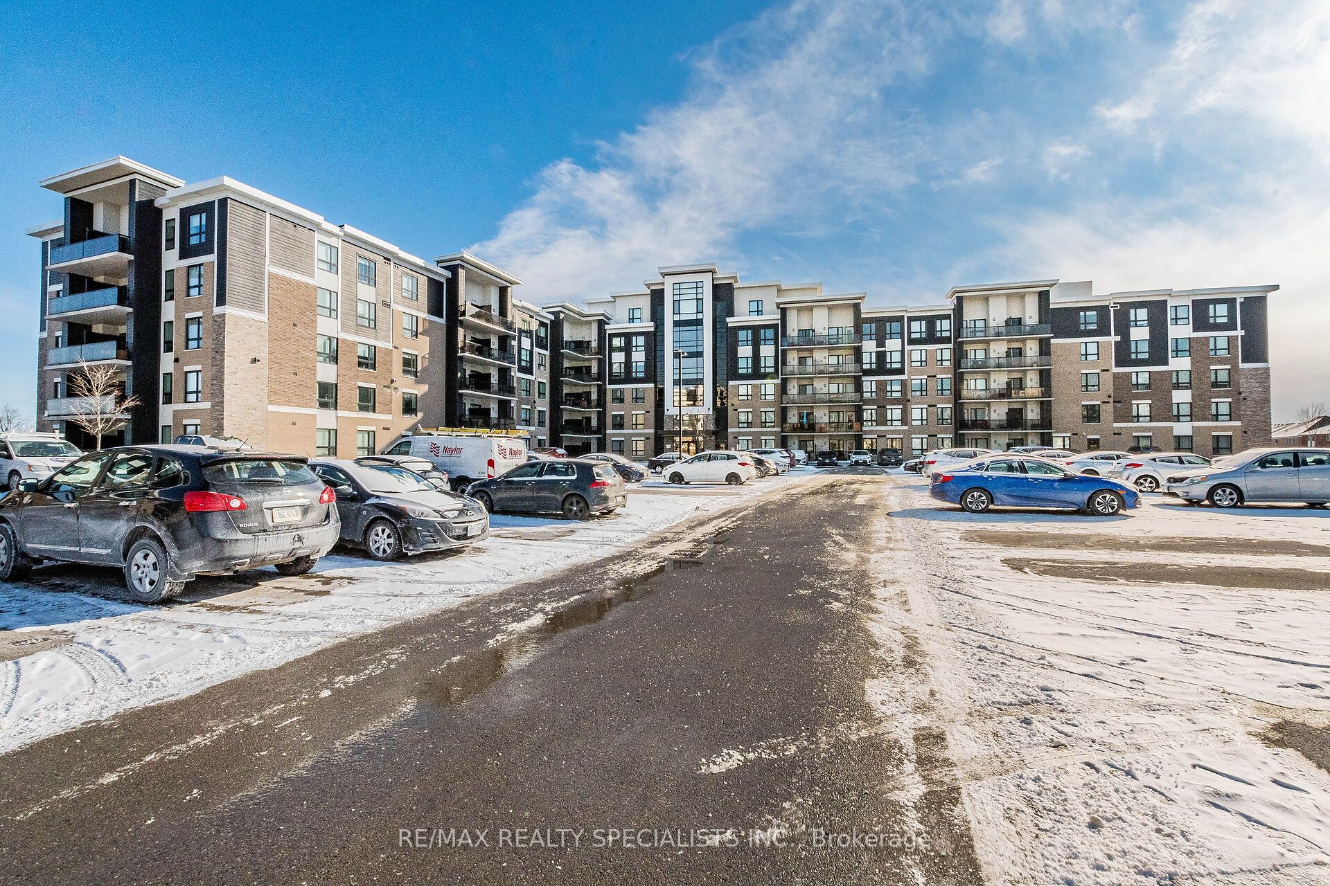 640 Sauve Street 221