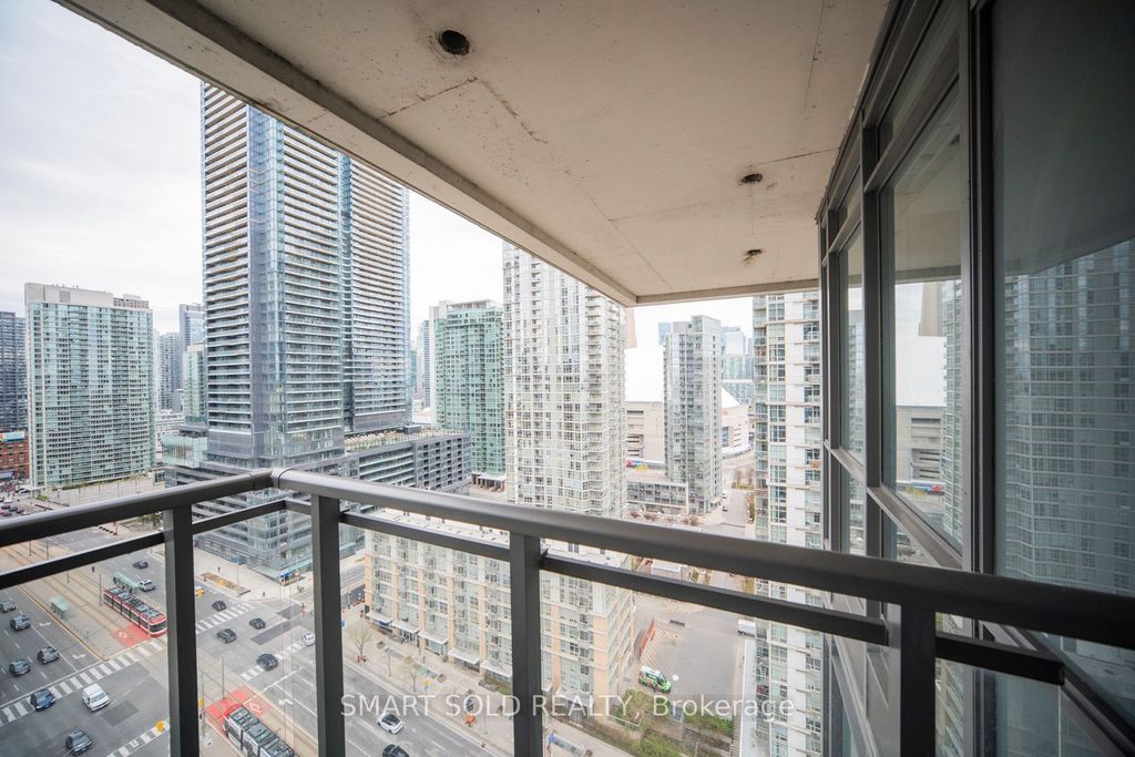 Photo of 11 Brunel Court #2606, Toronto, ON M5V 3Y3 (MLS # C13087996)