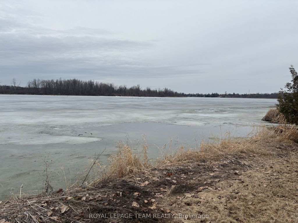 Photo of 3670 River Road, Greely - Metcalfe - Osgoode - Vernon and Area, ON K4M 1B4 (MLS # X13600714)