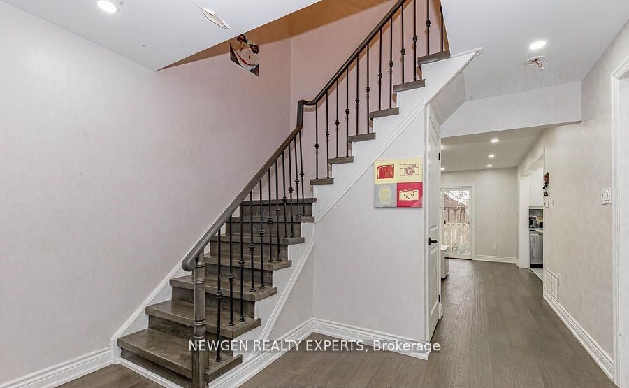 101 Banting Crescent