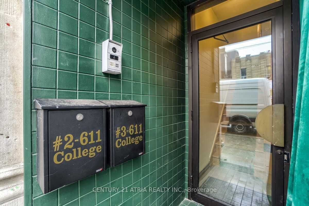 611 College Street 2