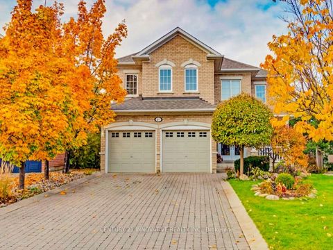 40 Norbury Drive Markham ON L3S 3V2