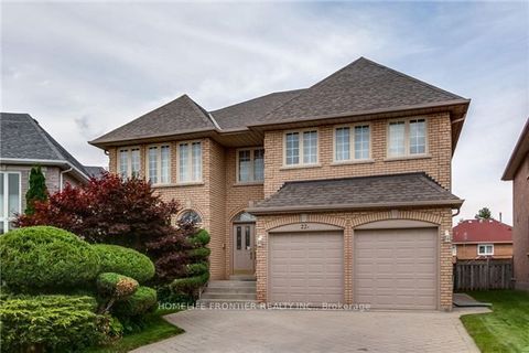 22A Avonlea Place Richmond Hill ON L4B 3N8