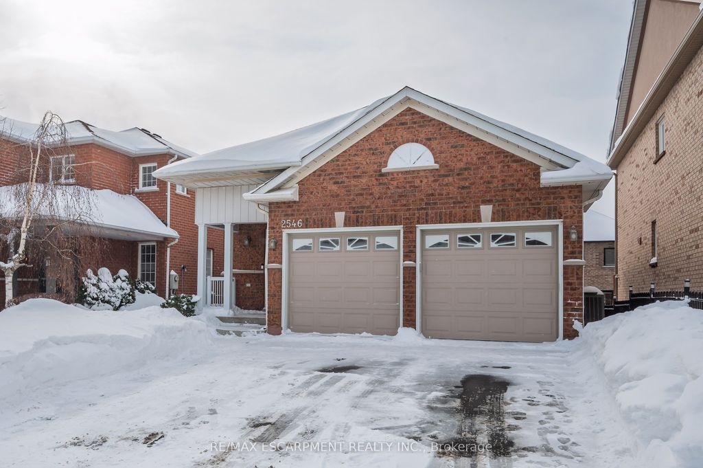 Photo of 2546 Nichols Drive, Oakville, ON L6H 7L3 (MLS # W12786608)