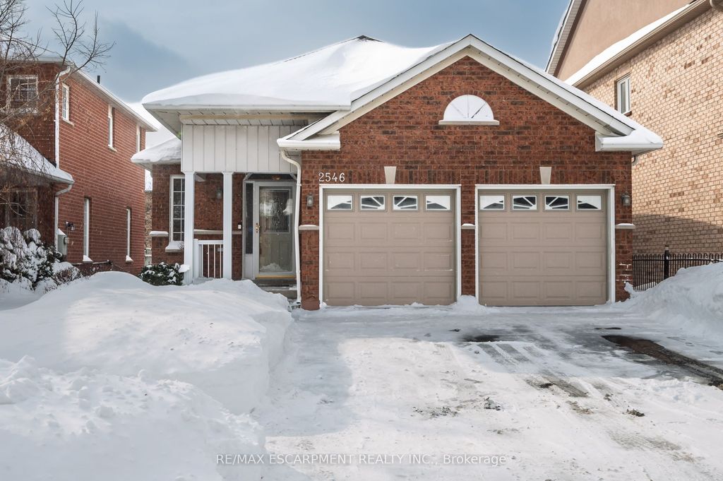 Photo of 2546 Nichols Drive, Oakville, ON L6H 7L3 (MLS # W12786608)