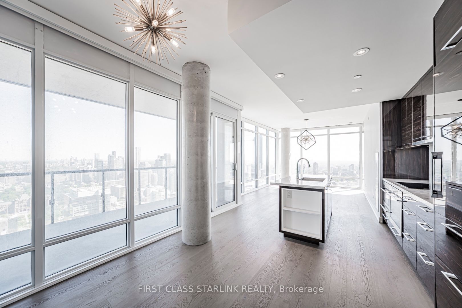 488 University Avenue 4802