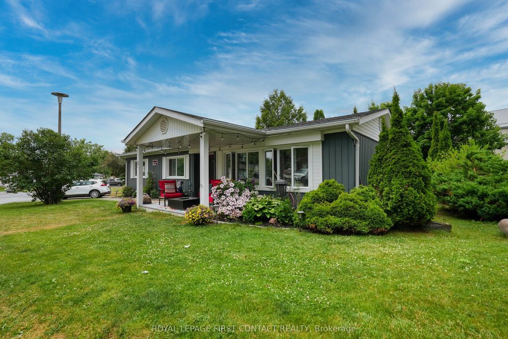 Photo of 2 Nature Trail, Innisfil, ON L9S 1K7 (MLS # N12826142)