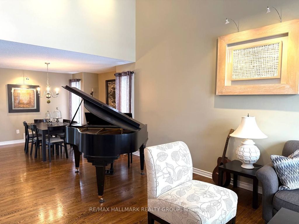 Photo of 9 Blackshire Circle, Barrhaven, ON K2J 5L8 (MLS # X13010446)