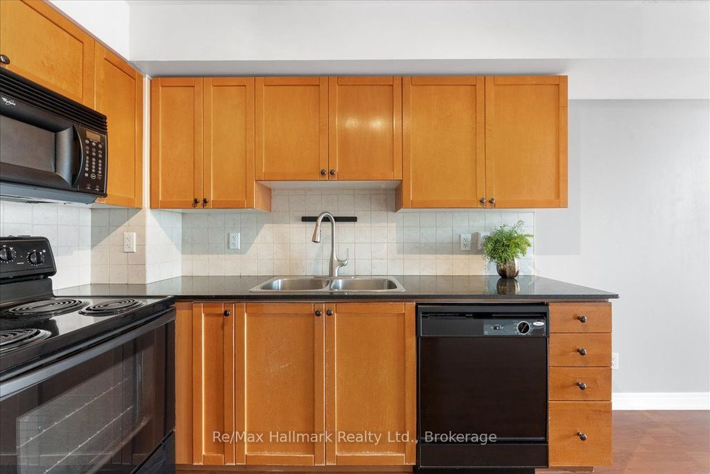 Photo of 1369 Bloor Street W #910, Toronto, ON M6P 4J4 (MLS # C12692486)