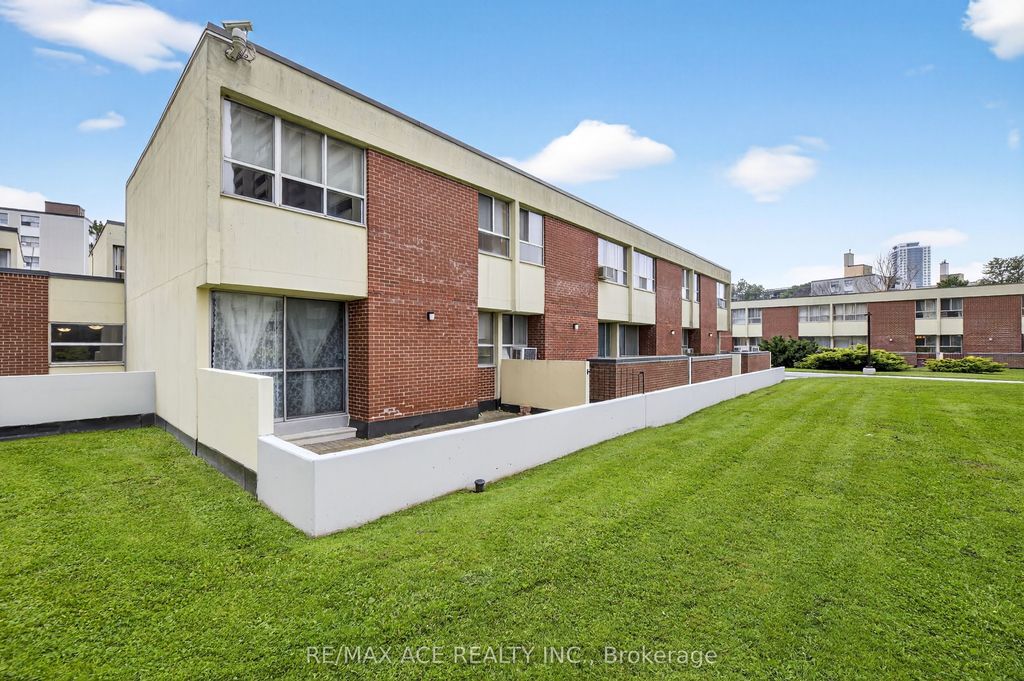 Photo of 10 Crescent Town Road #303, Toronto, ON M4C 5L3 (MLS # E12424763)