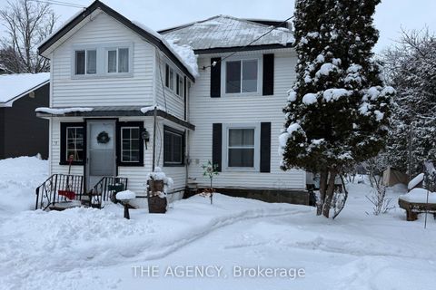 Property photo of 31 brunel road, huntsville, ON p1h 1p4