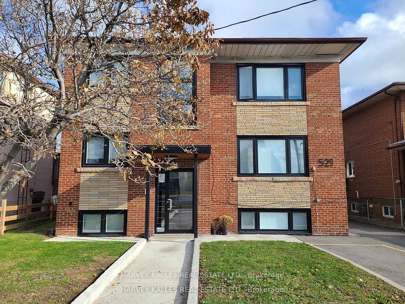 Photo 1 of 8 — 521 Browns Line 2, Toronto, ON M8W 3V1