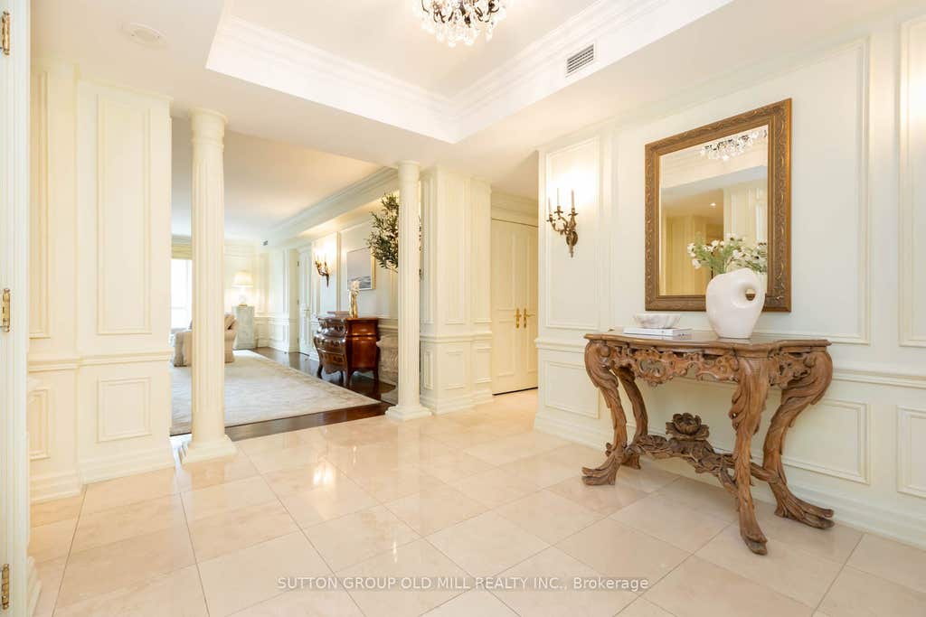 Photo of 38 Avenue Road #700, Toronto, ON M5R 2G2 (MLS # C13686632)