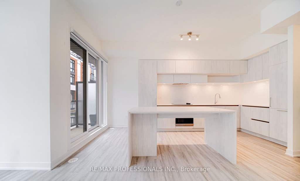 Photo of 11 David Eyer Road #1508, Richmond Hill, ON L4S 0N4 (MLS # N13503516)