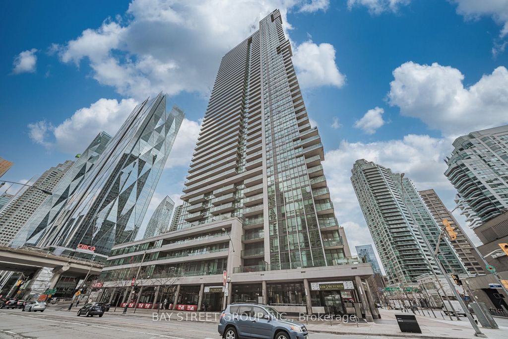 Photo of 33 Bay Street #3606, Toronto, ON M5J 2Z3 (MLS # C13066586)