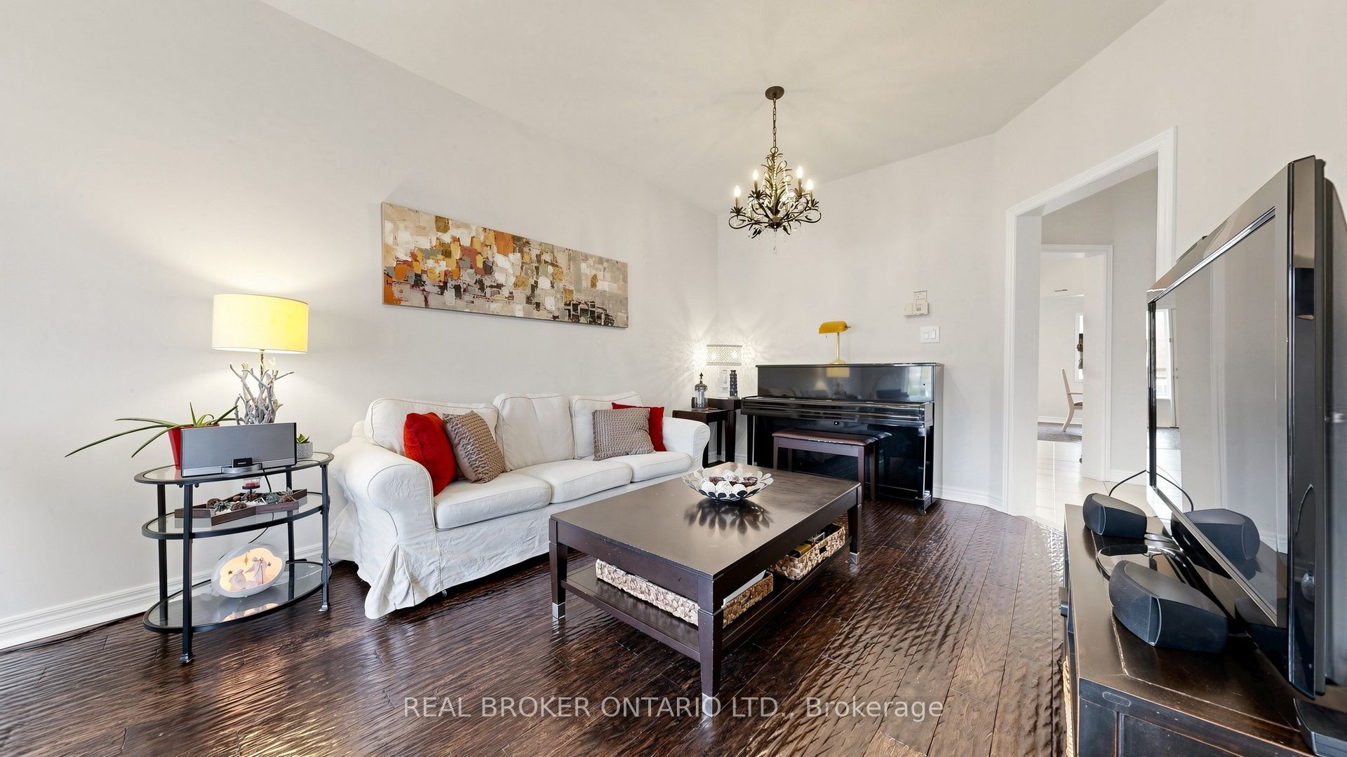 23 Piera Gardens