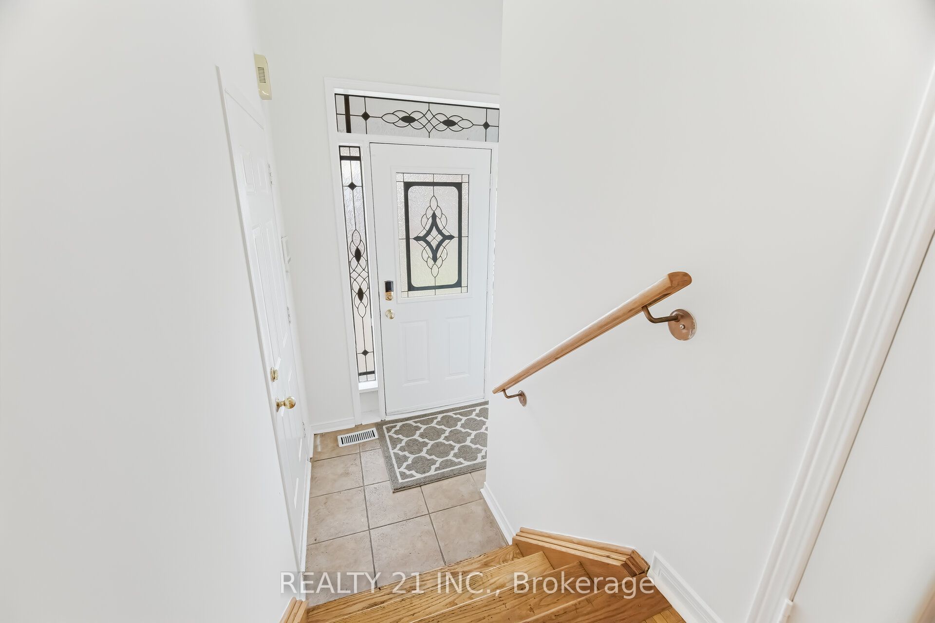 76 Sweet Clover Crescent