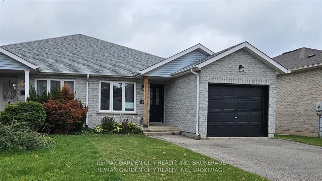 Photo 1 of 25 — 244 Autumn Crescent, Welland, ON L3C 7K2