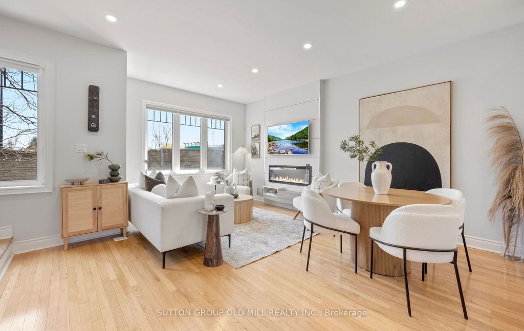 Photo of 36 Clockwork Lane, Toronto, ON M8Y 4H5 (MLS # W13125562)