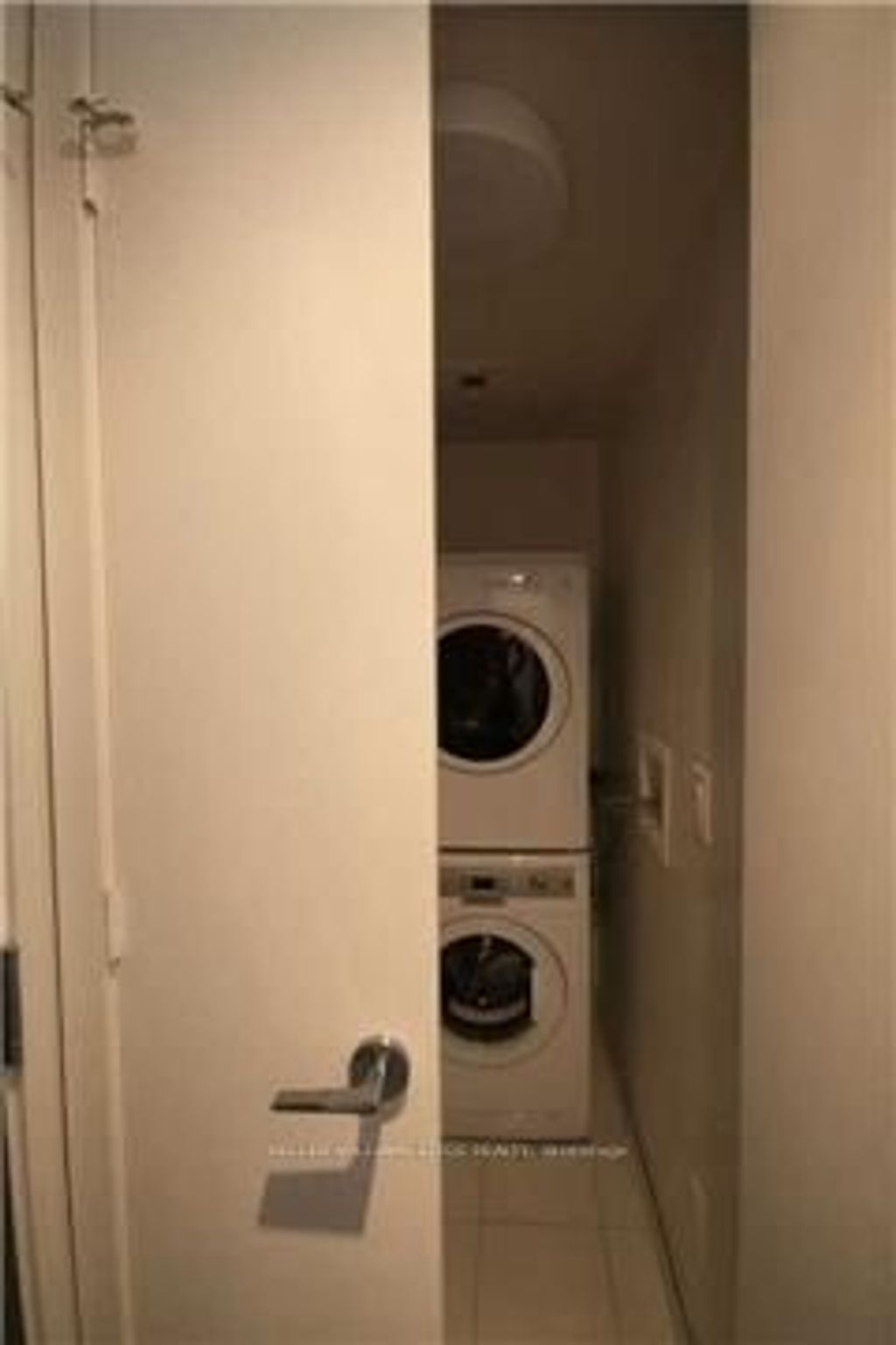 Photo of 101 Charles Street E #408, Toronto, ON M4Y 1V2 (MLS # C13018414)