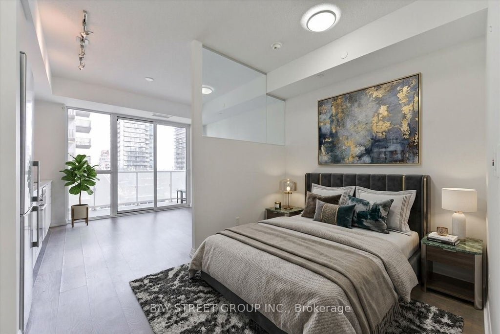 Photo of 101 erskine Avenue #1106, Toronto, ON M4P 0C5 (MLS # C13690408)