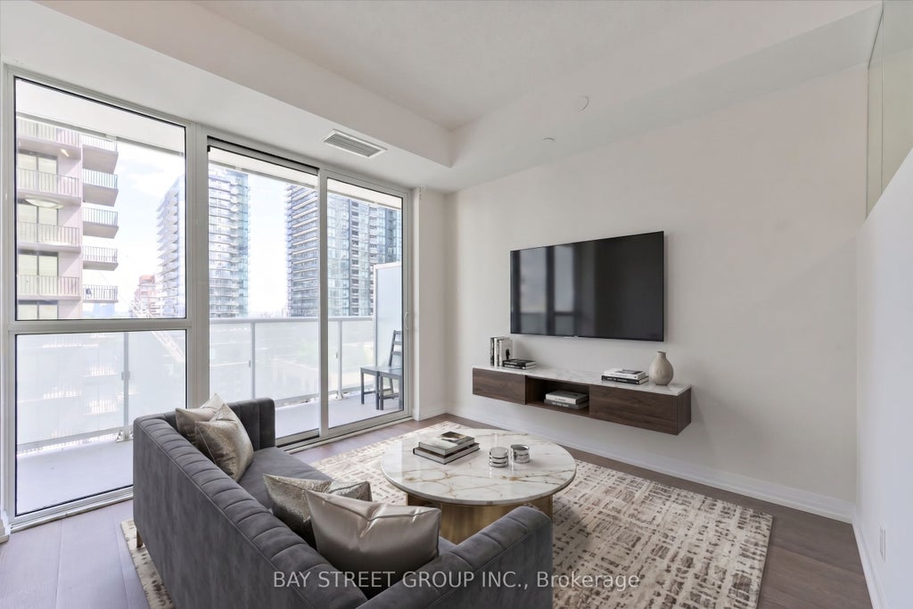 Photo of 101 erskine Avenue #1106, Toronto, ON M4P 0C5 (MLS # C13690408)