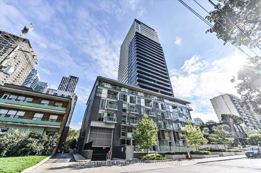 Photo of 101 erskine Avenue #1106, Toronto, ON M4P 0C5 (MLS # C13690408)
