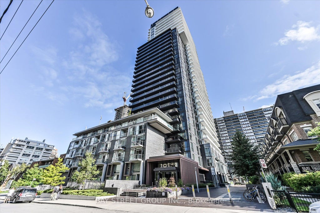 Photo of 101 erskine Avenue #1106, Toronto, ON M4P 0C5 (MLS # C13690408)