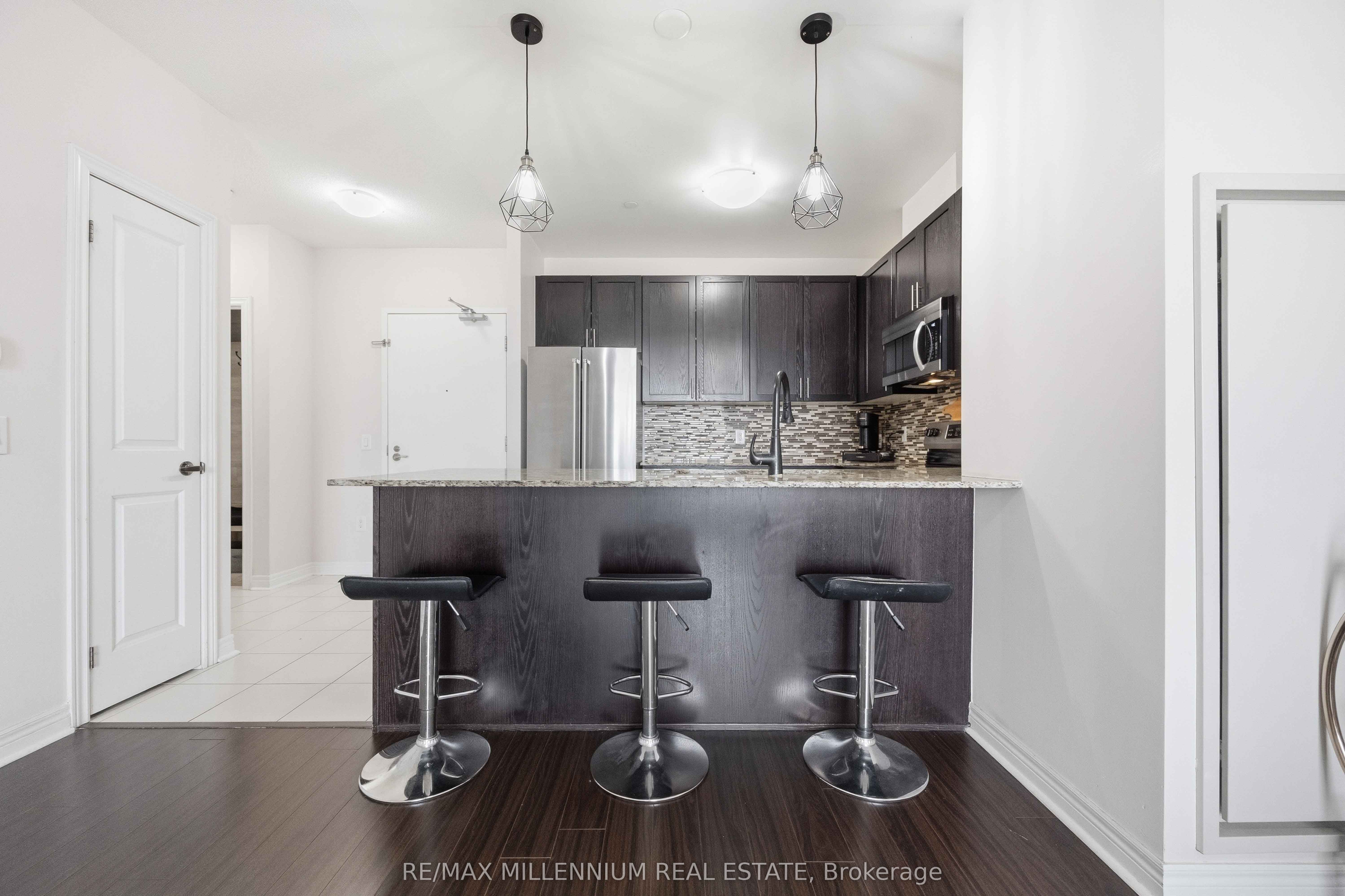 7325 Markham Road 504