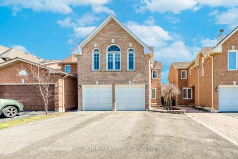 826 Winterton Way Mississauga ON L5V 2A5