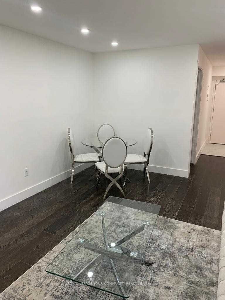 1450 Glen Abbey Gate 1011