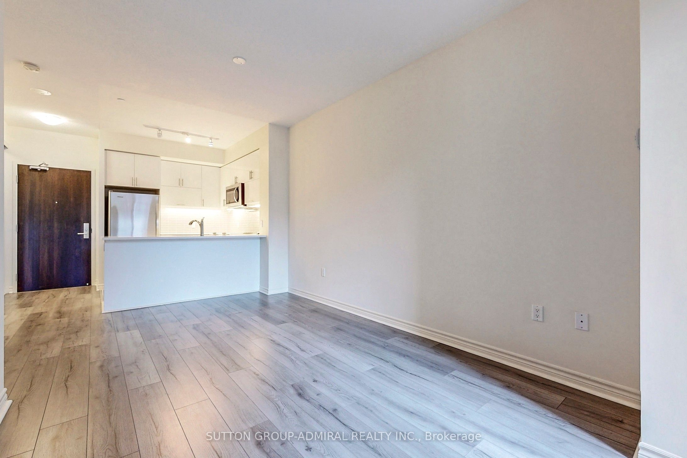 39 Annie Craig Drive 221