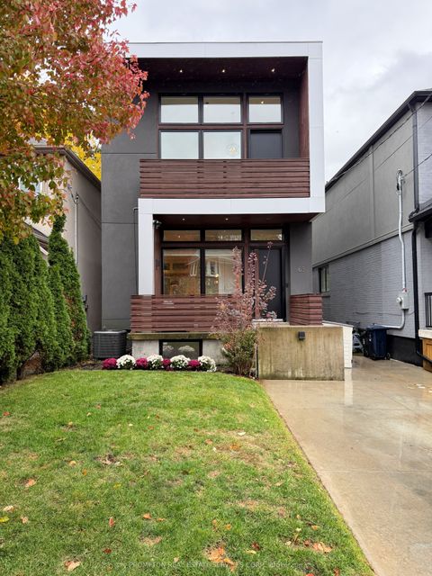 65 Harshaw Avenue Toronto ON M6S 1X9