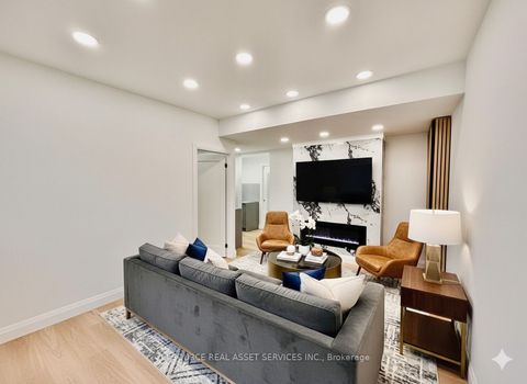 3186 Hines Drive 1 Oakville ON L6M 0Z9