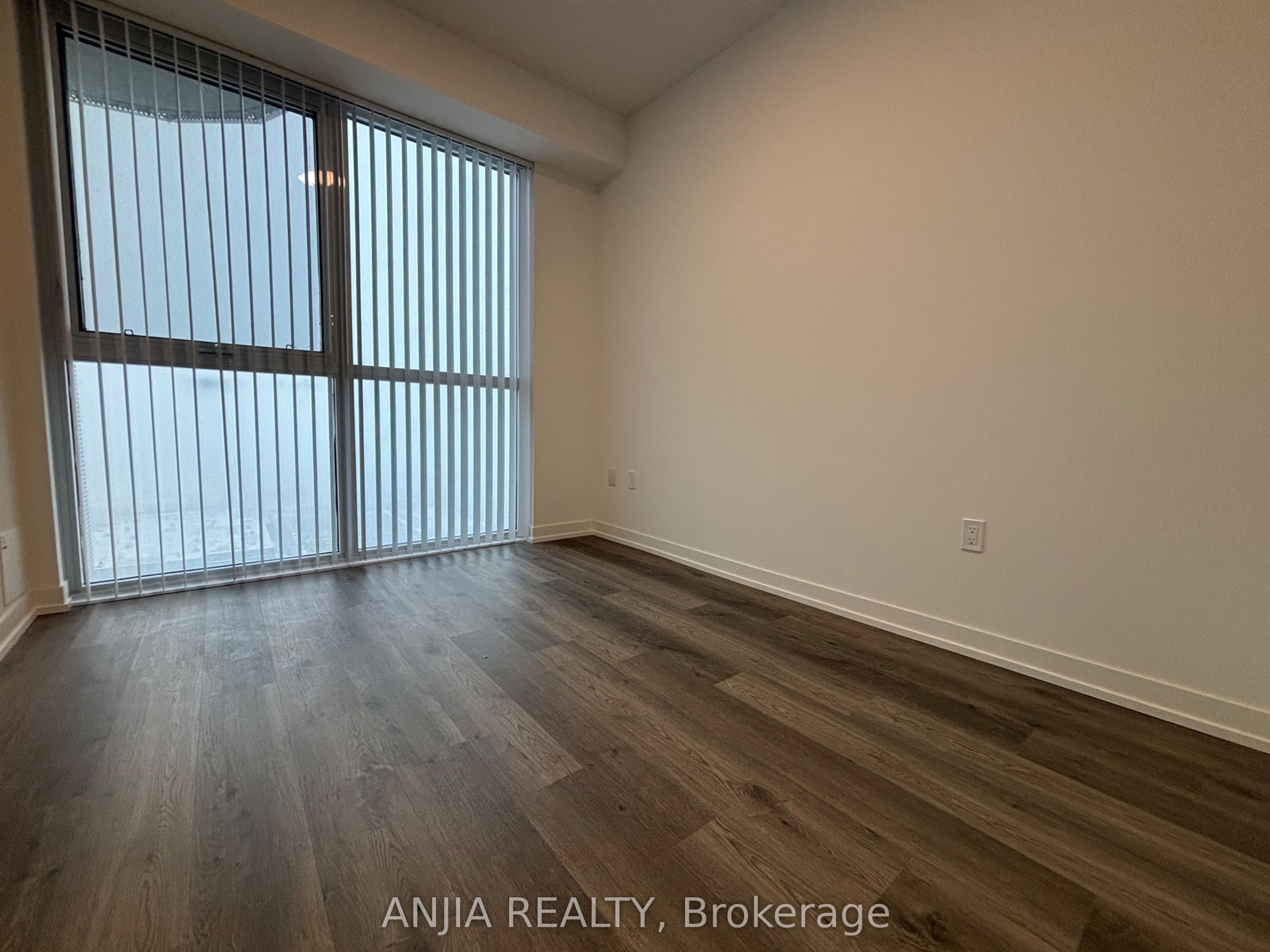 8 Interchange Way 3911