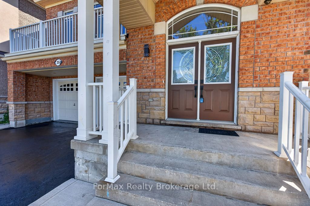 35 Seascape Crescent
