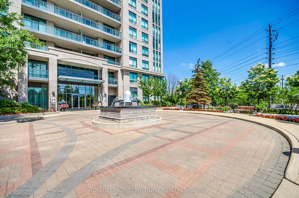 Photo of 38 Fontenay Court #604, Toronto, ON M9A 5H5 (MLS # W12917936)
