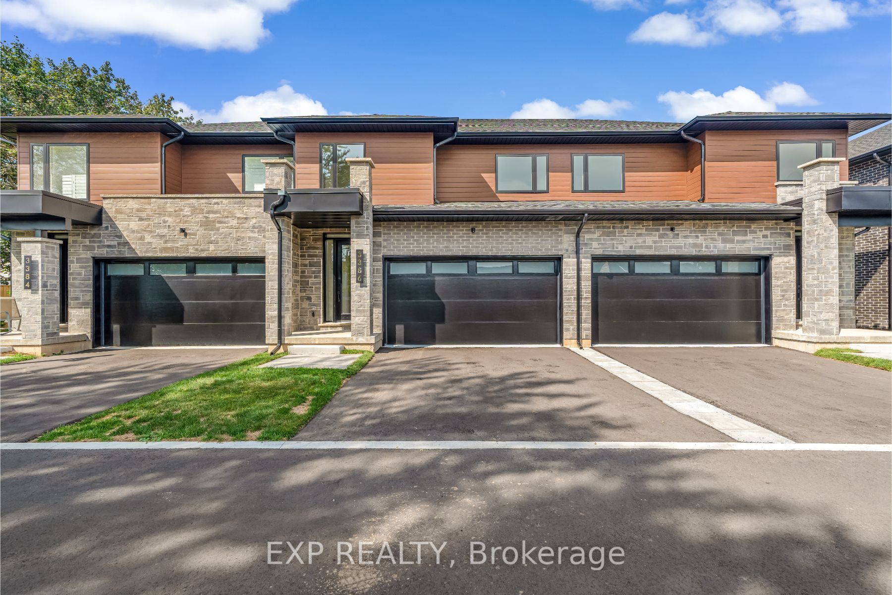 2154 Walkers Line 8