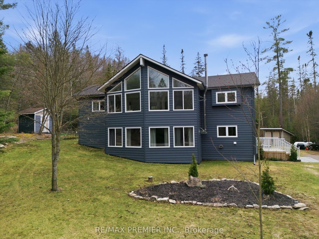 Photo of 1131 Springdale Park Road, Bracebridge, ON P1L 1W9 (MLS # X13045868)