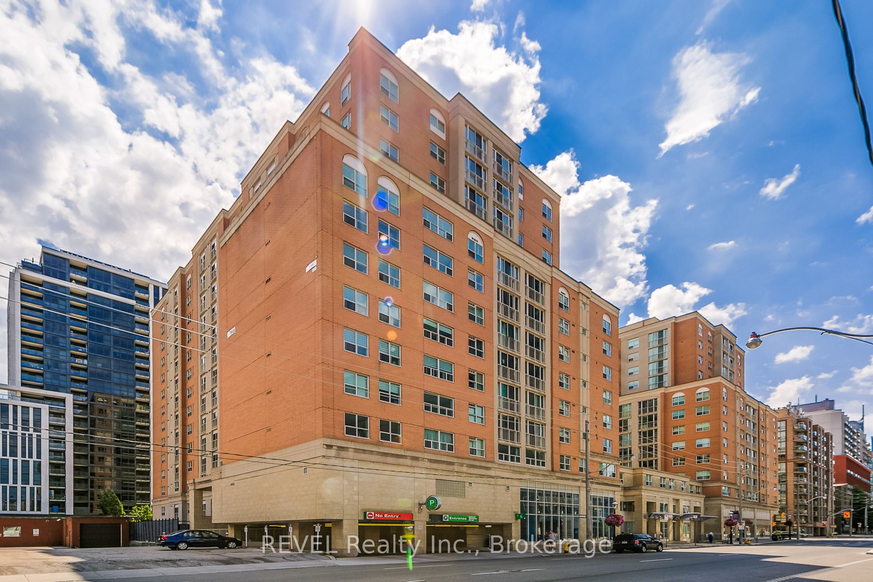 323 Richmond Street E 1110